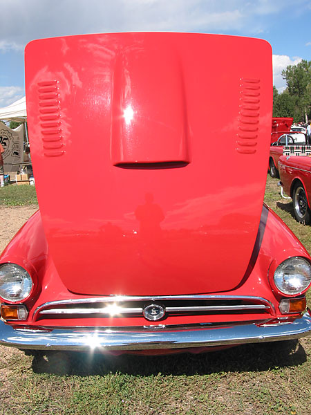 Tiger hood, with scoop and louvers