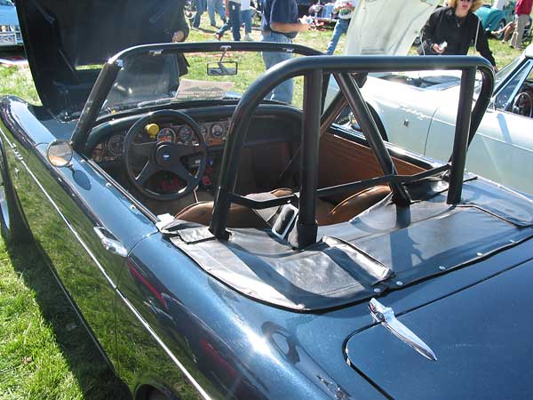 1965 Sunbeam Tiger racer - rollbar