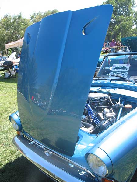 1965 Sunbeam Tiger - hood vents