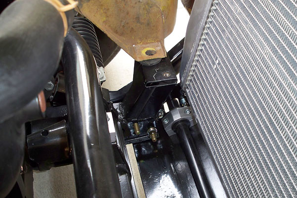Triumph TR6 front anti-sway bar mounting height.