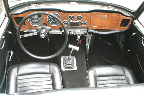 TR4 interior