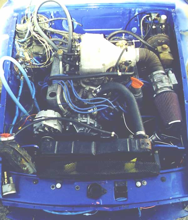 Wally Jonker's MGB with Rover V8 and Hotwire EFI